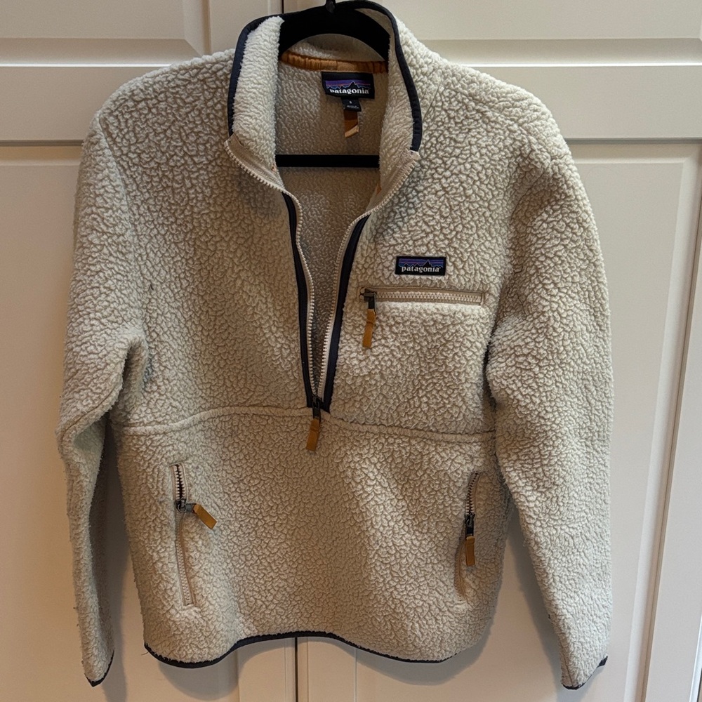 Patagonia Off-White Fleece Pullover